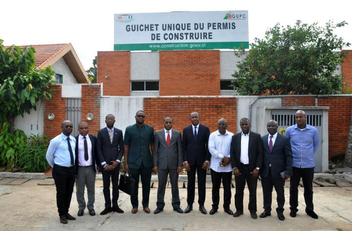La Chambre nationale des Promoteurs et Constructeurs de Côte d’Ivoire échange avec le Guichet Unique du Permis de construire